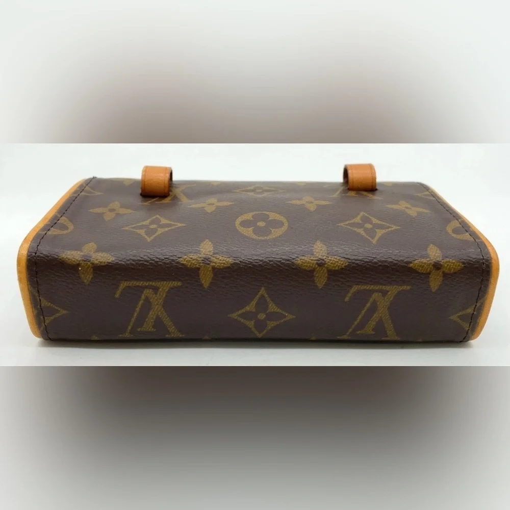 🔥Louis Vuitton Monogram Pochette Florentine date code FL0083 full inclusion🔥 - Picture 13 of 17